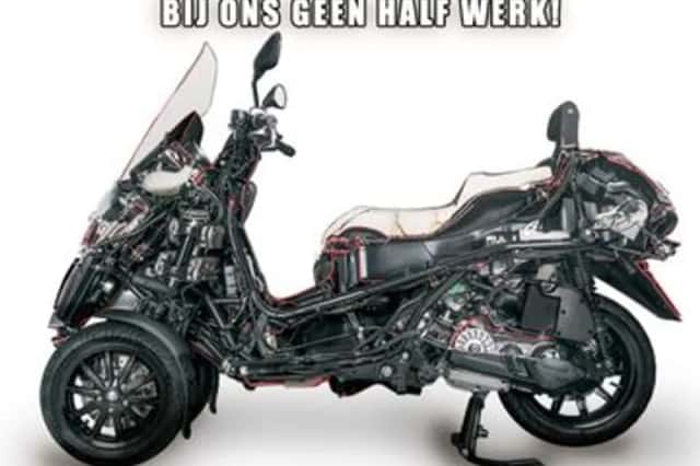 Vespa GTS Super Racing Sixties (2022) thumbnail 4