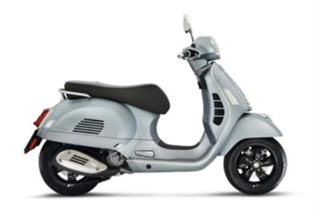 Vespa GTS (2022) thumbnail 2