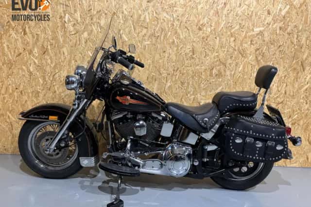 Harley-Davidson Heritage Softail Classic (1992) thumbnail 4