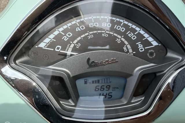 Piaggio GTS 300 Super (2020) thumbnail 2