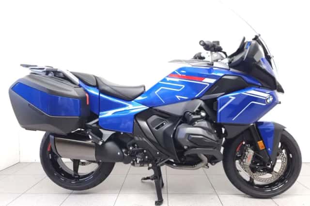 BMW M 1000 XR (2025) thumbnail 4