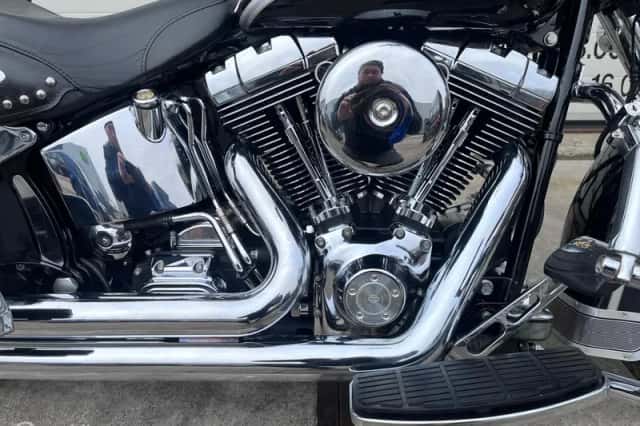 Harley-Davidson Heritage Softail Classic (2003) thumbnail 4