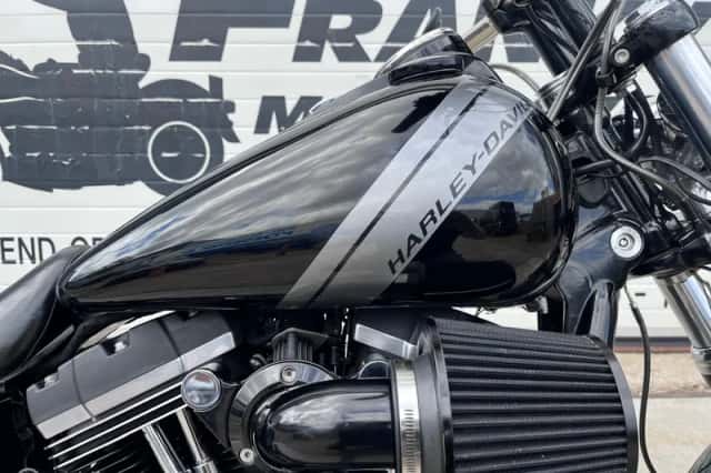 Harley-Davidson Fat Bob 103 (2014) thumbnail 3