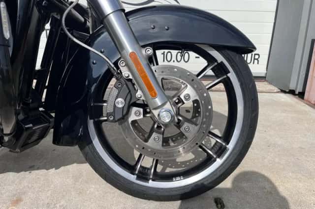 Harley-Davidson Street Glide 103 (2014) thumbnail 2