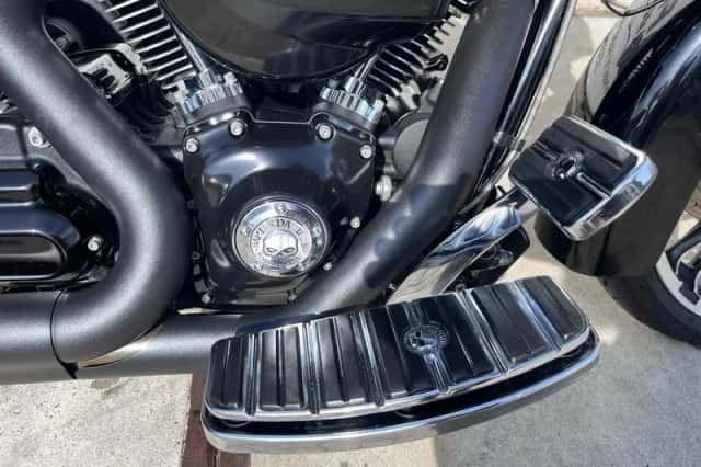 Harley-Davidson Street Glide 103 (2015) thumbnail 6