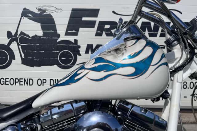 Harley-Davidson Black Hawk (2005) thumbnail 4