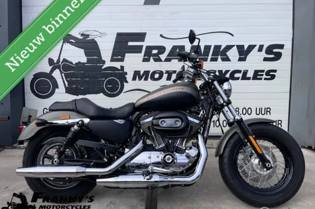Harley-Davidson Sportster 1200 Custom (2018) thumbnail 1