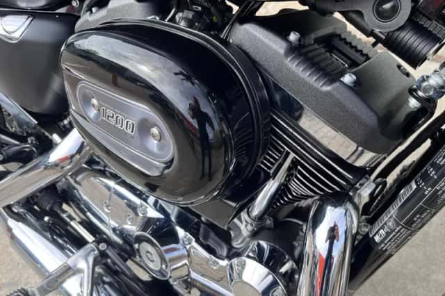 Harley-Davidson Sportster 1200 Custom (2018) thumbnail 5