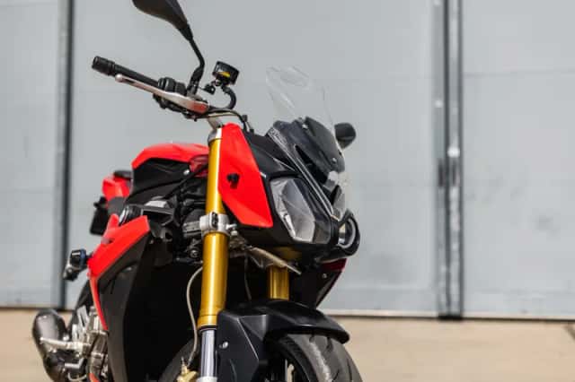 BMW S 1000 R Sport (2014) thumbnail 6