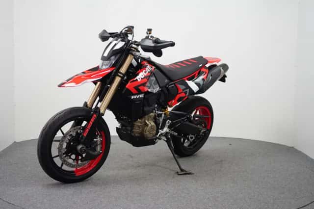Ducati 698 MONO RVE (2025) thumbnail 4