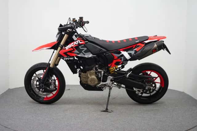 Ducati 698 MONO RVE (2025) thumbnail 5