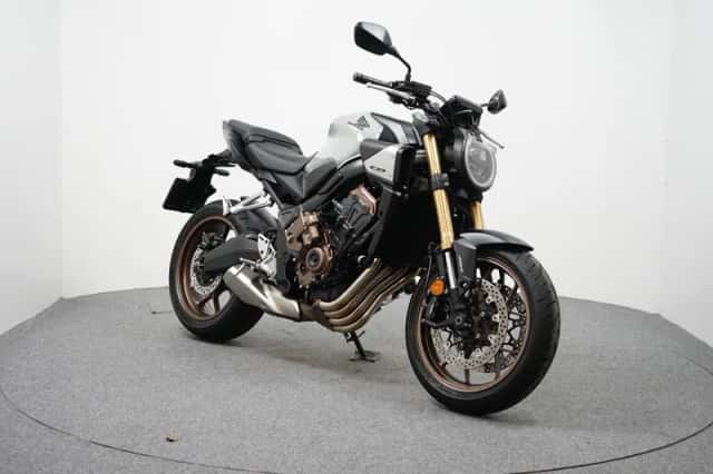Honda CB650R (2025) thumbnail 2