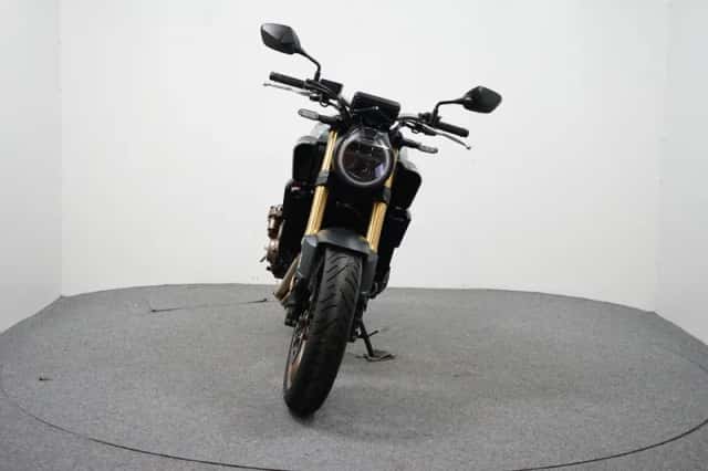 Honda CB650R (2025) thumbnail 3