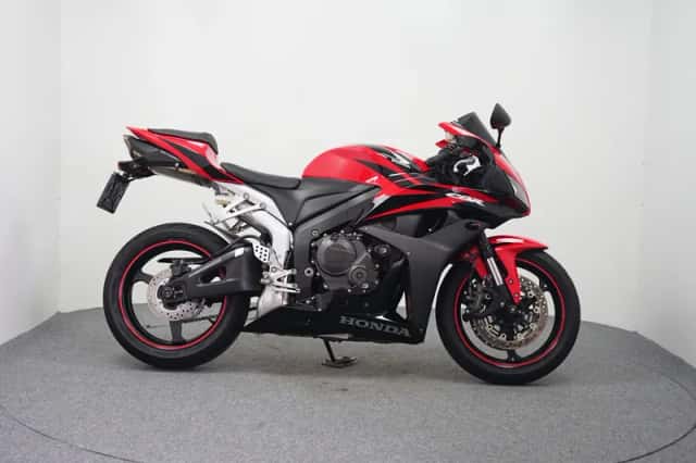 Honda CBR600RR (2007) thumbnail 1