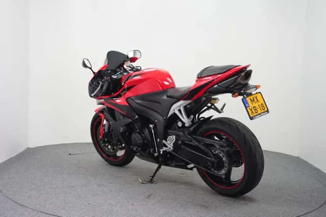 Honda CBR600RR (2007) thumbnail 6