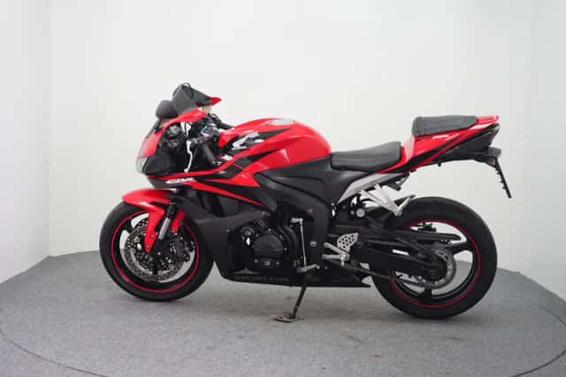 Honda CBR600RR (2007) thumbnail 5