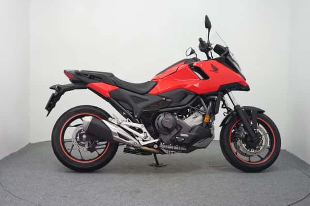 Honda NC750X (2025) thumbnail 1