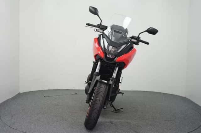 Honda NC750X (2025) thumbnail 3