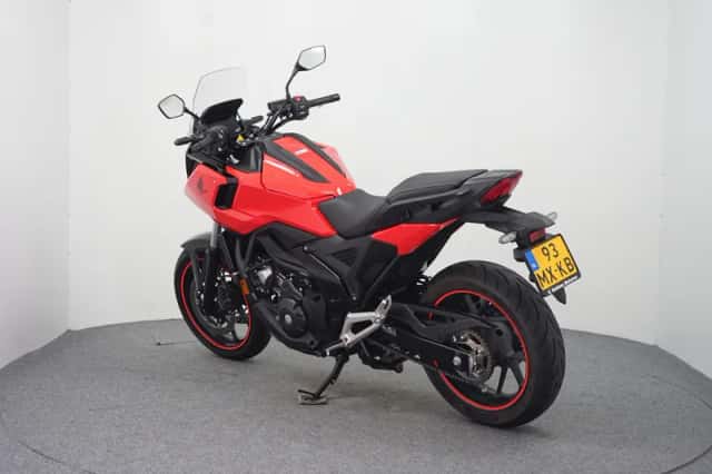 Honda NC750X (2025) thumbnail 6
