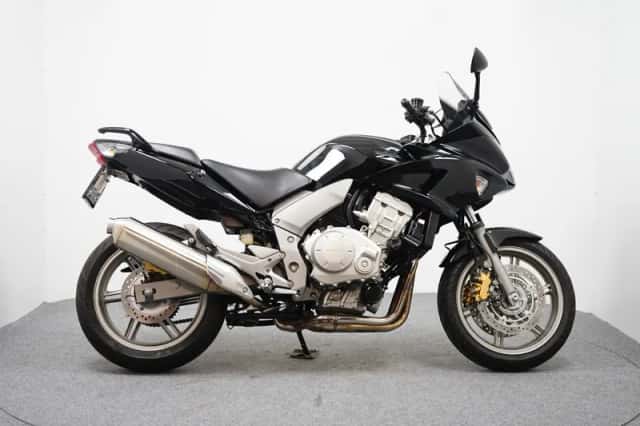 Honda VFR800 (2001) thumbnail 6