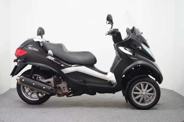 Honda X-ADV (2019) thumbnail 2