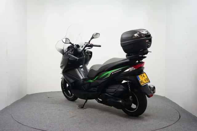 Kawasaki J 300 (2020) thumbnail 6