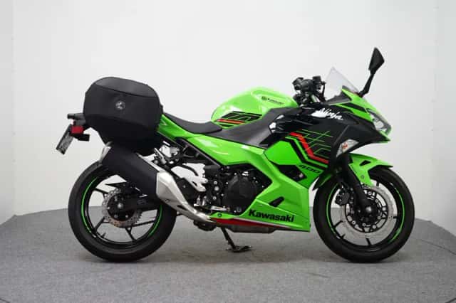 Kawasaki Ninja 400 (2023) thumbnail 1
