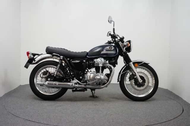 Kawasaki W800 (2023) thumbnail 1