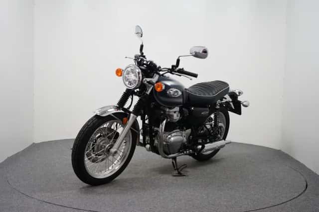 Kawasaki W800 (2023) thumbnail 4