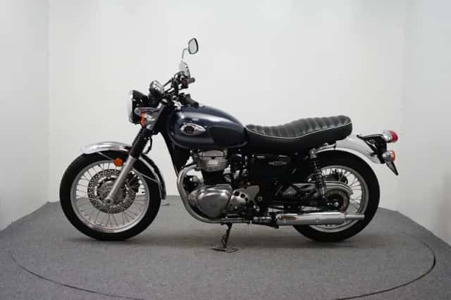 Kawasaki W800 (2023) thumbnail 5