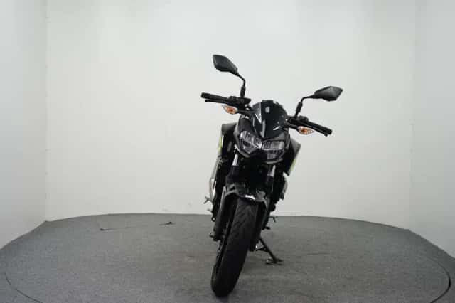 Kawasaki Z400 (2021) thumbnail 3