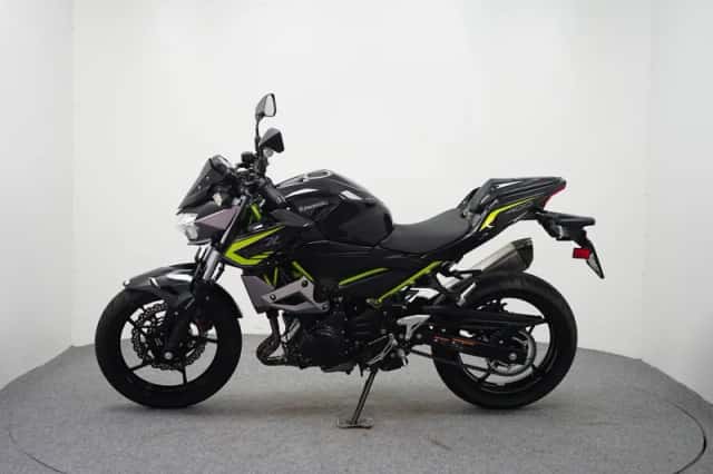 Kawasaki Z400 (2021) thumbnail 5