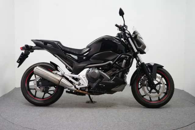 Kawasaki Z750 (2011) thumbnail 5