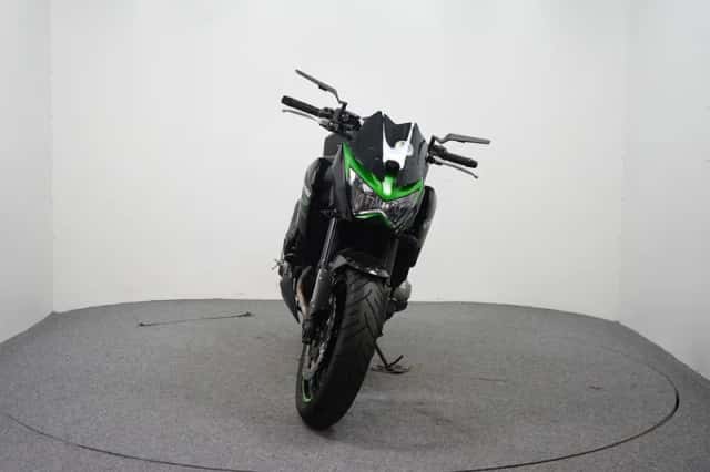 Kawasaki Z800 (2015) thumbnail 3
