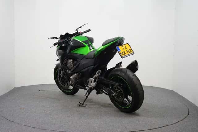 Kawasaki Z800 (2015) thumbnail 6