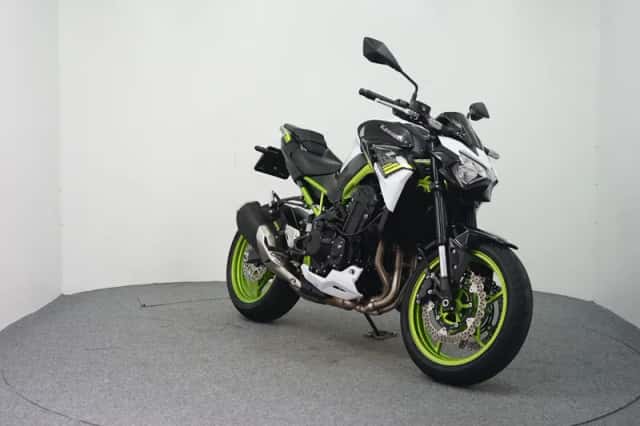 Kawasaki Z900 (2021) thumbnail 2