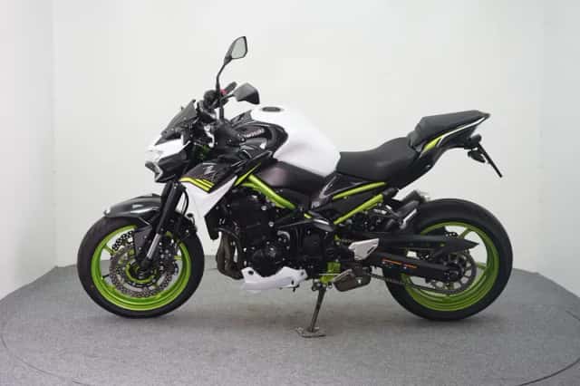 Kawasaki Z900 (2021) thumbnail 5