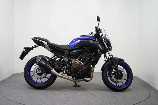 Kawasaki Z900 (2025) thumbnail 1