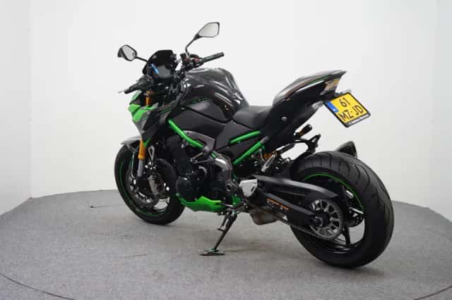 Kawasaki Z900 (2024) thumbnail 6