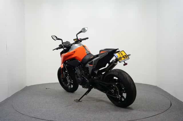 KTM 790 Duke (2019) thumbnail 5
