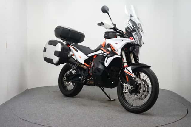 KTM 890 Adventure (2022) thumbnail 2