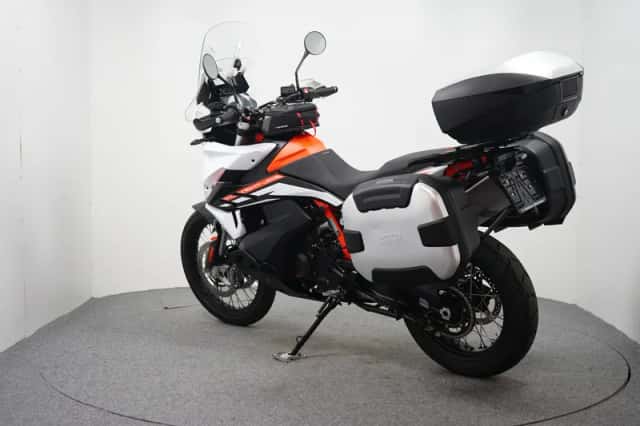 KTM 890 Adventure (2022) thumbnail 6