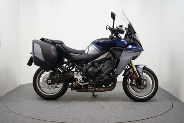 Moto Guzzi V85 TT (2023) thumbnail 2