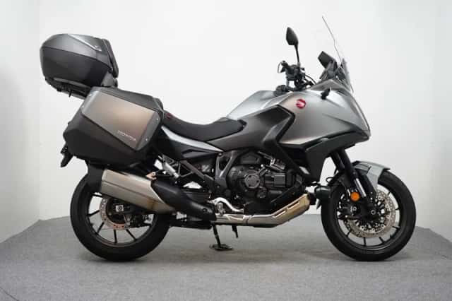 Moto Guzzi V85 TT (2019) thumbnail 6