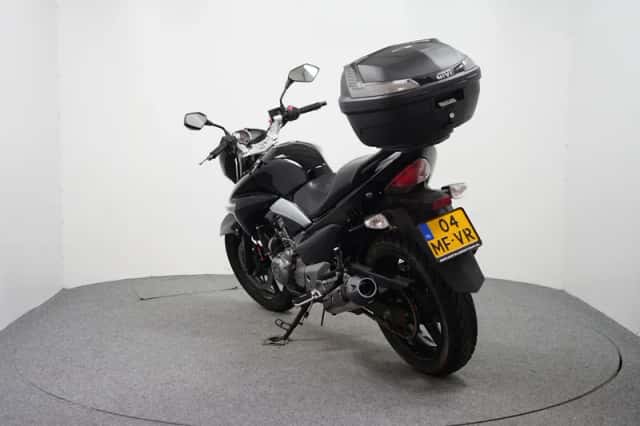 Suzuki GW 250 (2015) thumbnail 6