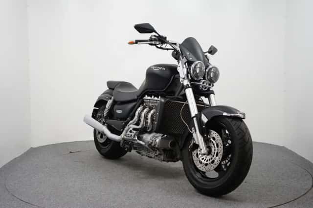 Triumph ROCKET 3 (2005) thumbnail 2