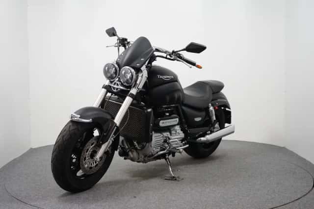 Triumph ROCKET 3 (2005) thumbnail 4