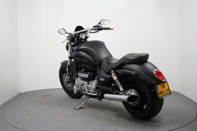 Triumph ROCKET 3 (2005) thumbnail 6