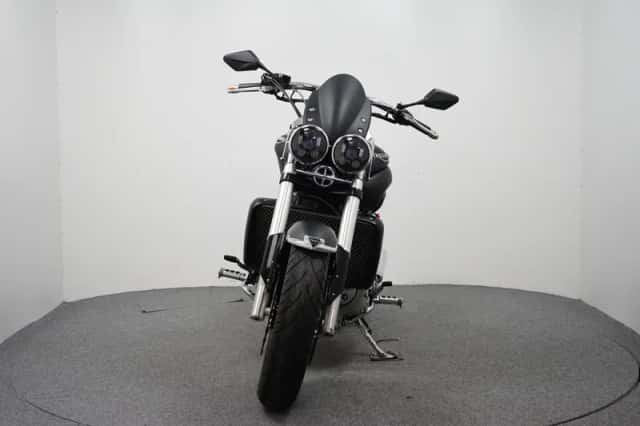 Triumph ROCKET 3 (2005) thumbnail 3