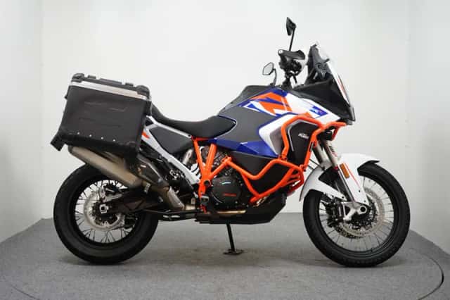 Triumph Tiger 800 XRX (2015) thumbnail 2